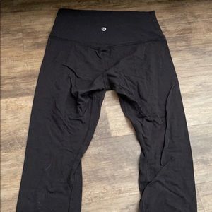 Lulu Capri high waisted leggings
